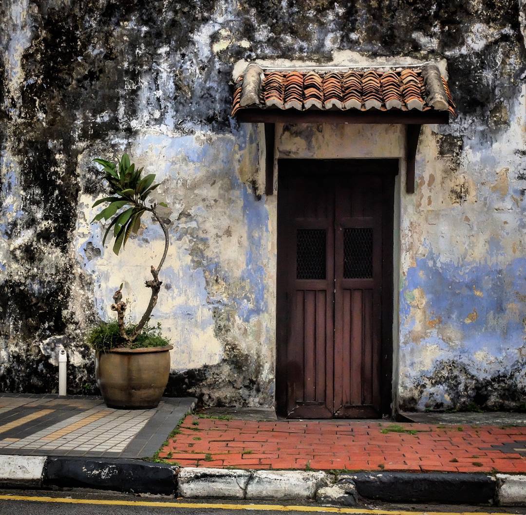 Penang doorstep (en Georgetown Street Art & Wall Painting)